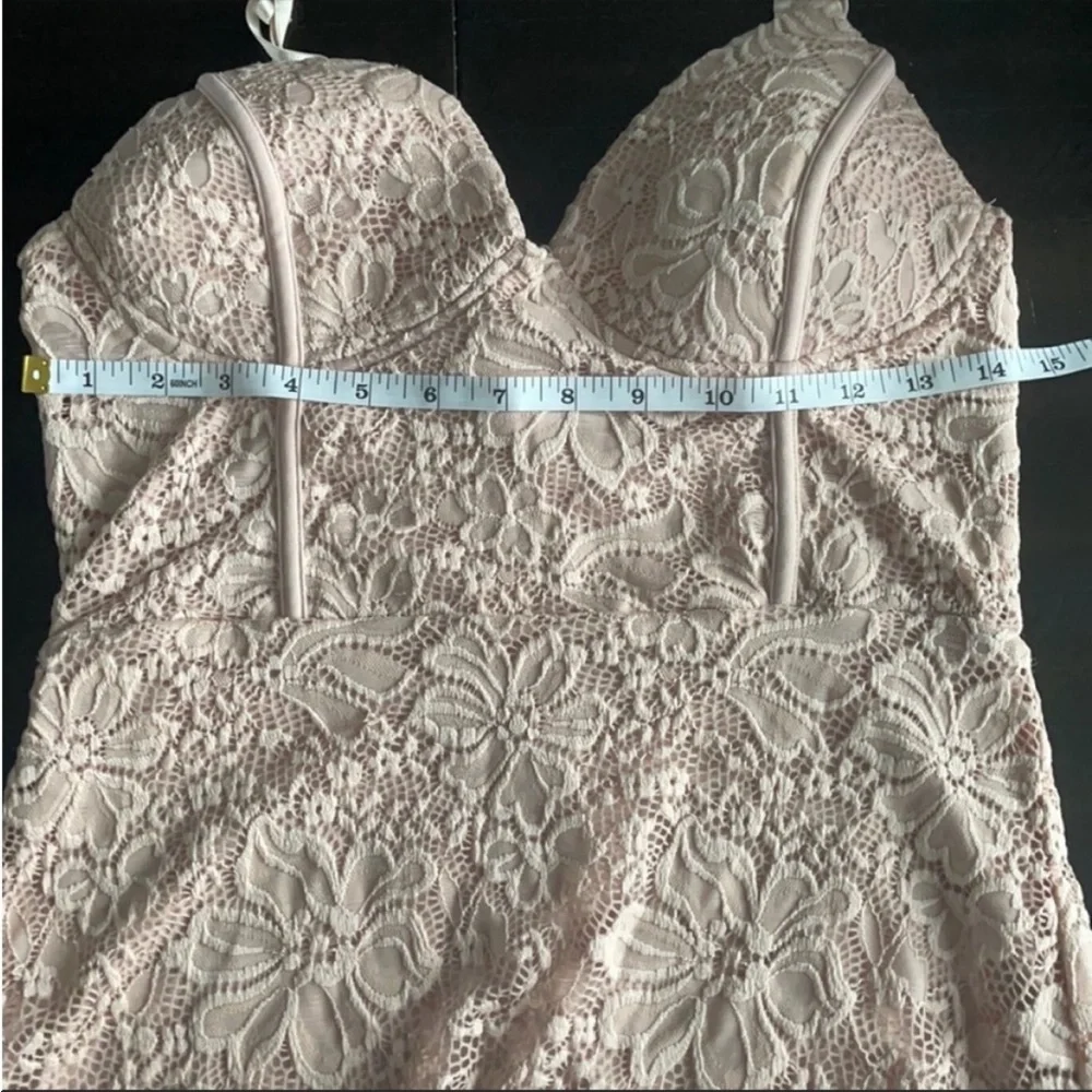 Blossom blush pink midi dress - Picture 5 of 10